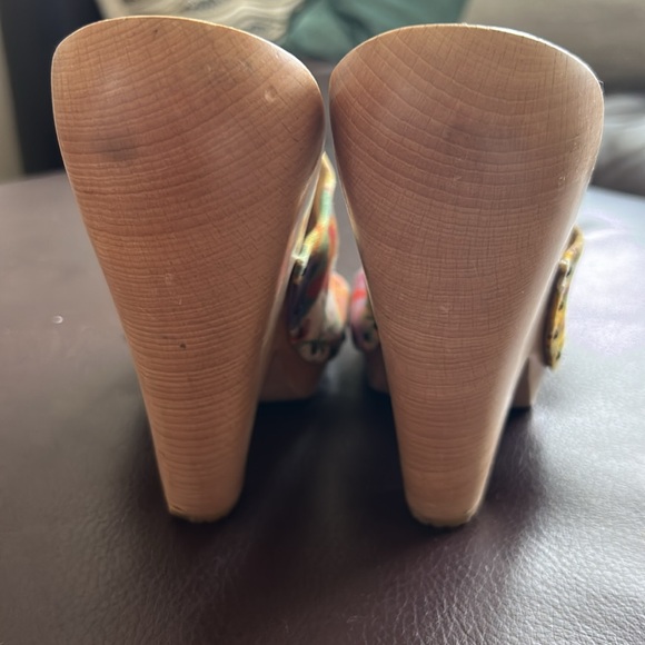 Stella McCartney Floral Wooden Mule - Picture 6 of 8